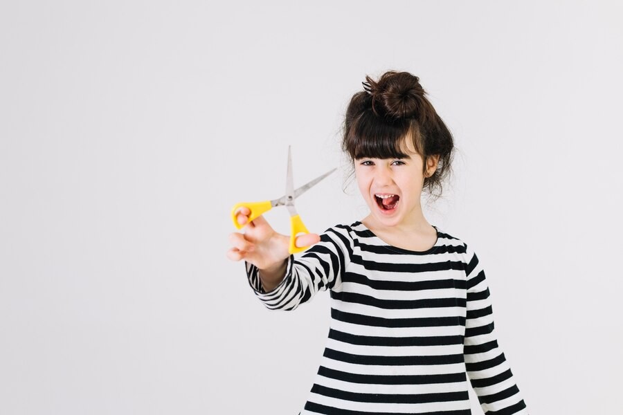 Manfaat Kegiatan Menggunting untuk Anak-Anak