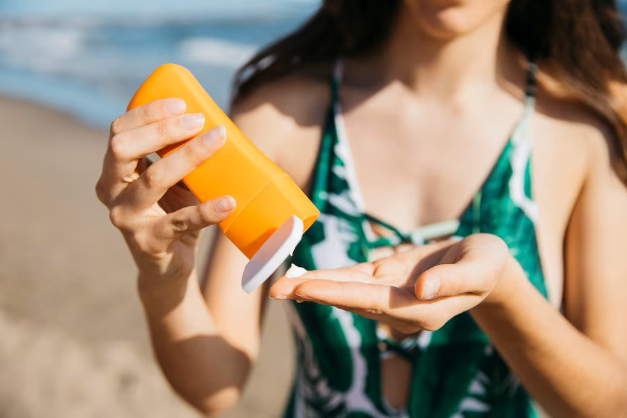 Fakta dan Mitos Seputar Penggunaan Sunscreen