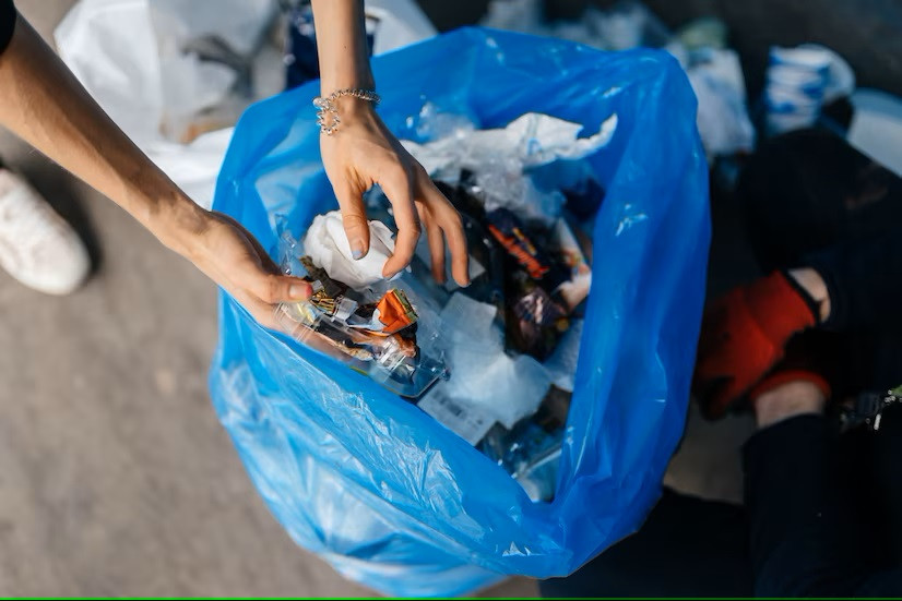 Risiko Kesehatan Akibat Bersentuhan dengan Bangkai Hewan