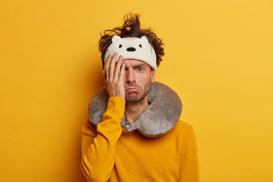 Penyebab Sering Terbangun Saat Tidur di Malam Hari