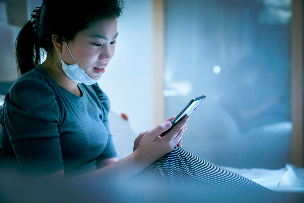 Awas, Sering Memeriksa Ponsel Ternyata Bisa Membuat Stres