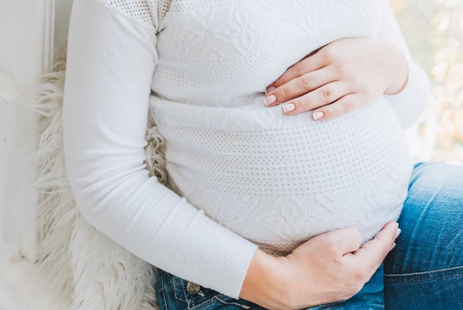 Metode Persalinan yang Aman bagi Ibu Hamil Penyandang HIV